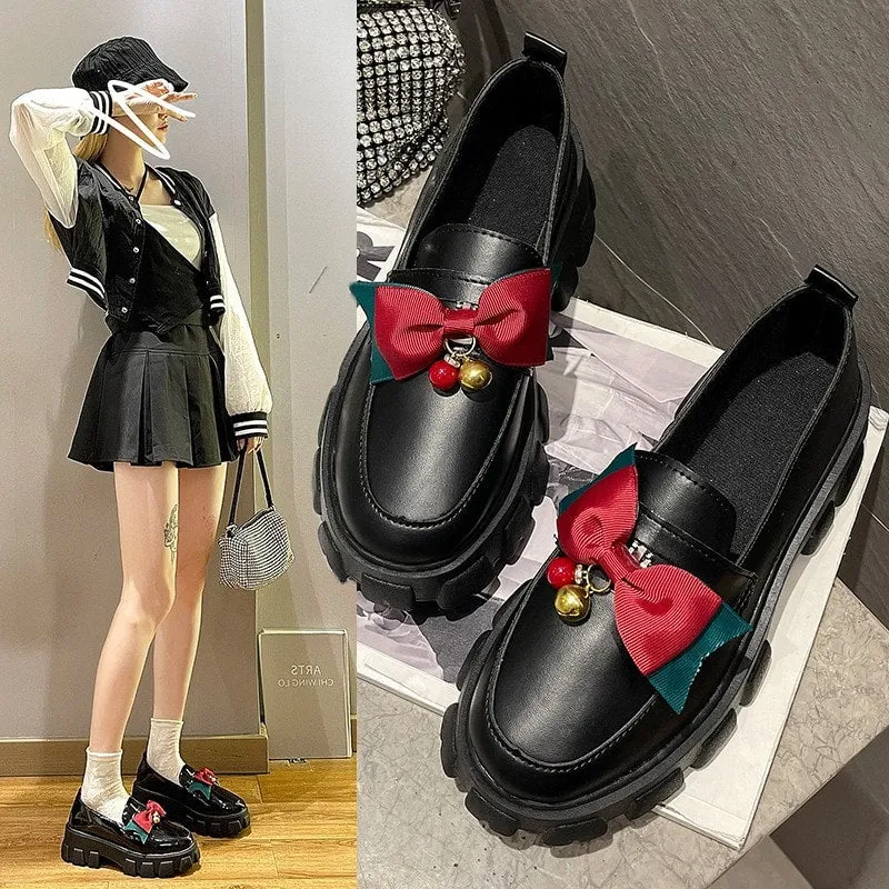 Black Bows Round Toe PU Leather Lolita Pumps