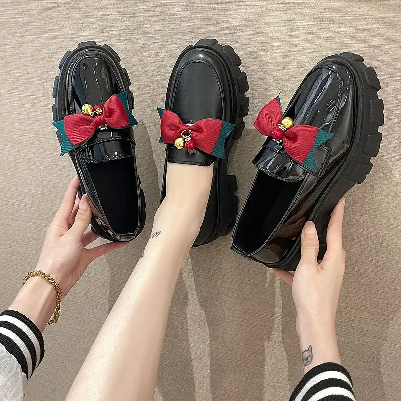 Black Bows Round Toe PU Leather Lolita Pumps
